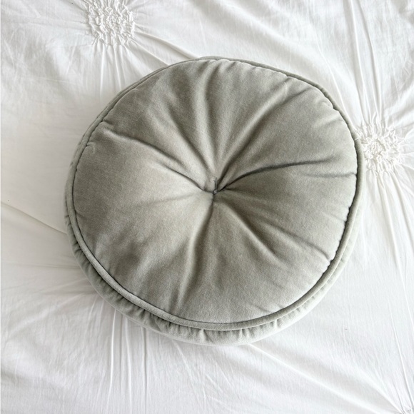 Light Sage Threshold Velvet Round Throw Pillow - Picture 2 of 3